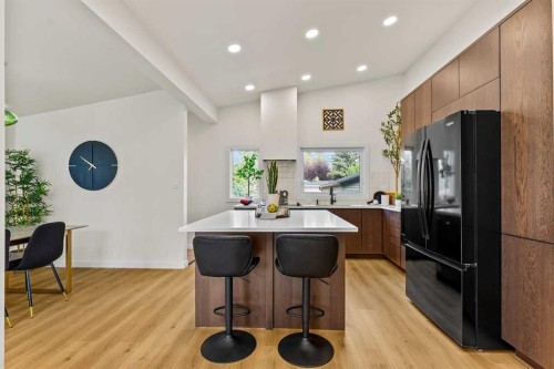 9716 2 Street Se, Calgary, AB 