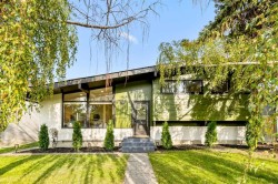 9716 2 Street SE Calgary, AB T2J 0W2