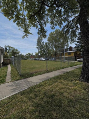 236 11 Avenue Ne, Calgary, AB 