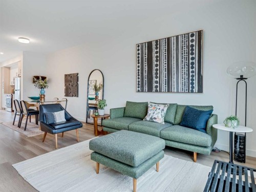 2223 81St Street Sw, Calgary, AB 