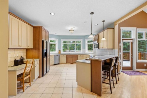 115 Dyrgas Gate, Canmore, AB 
