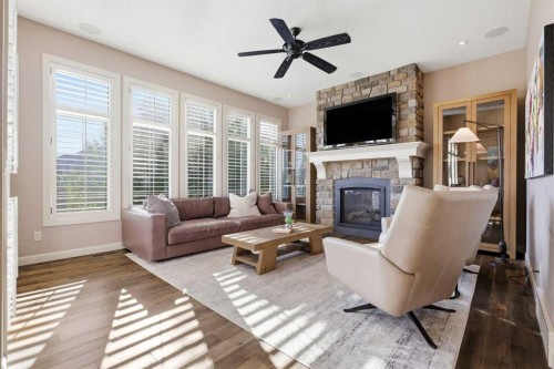 37 Cranbrook Heights Se, Calgary, AB 