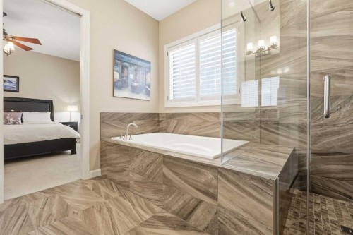 37 Cranbrook Heights Se, Calgary, AB 