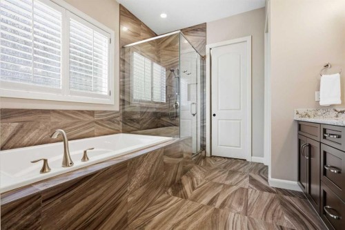 37 Cranbrook Heights Se, Calgary, AB 