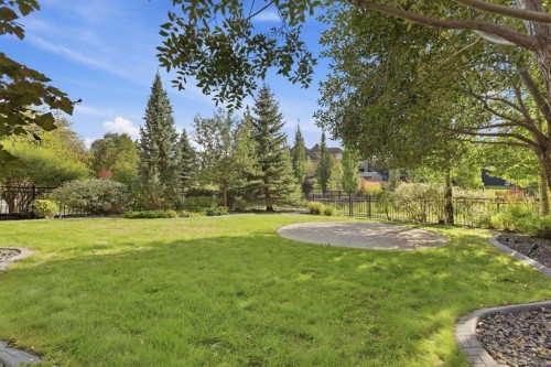 37 Cranbrook Heights Se, Calgary, AB 