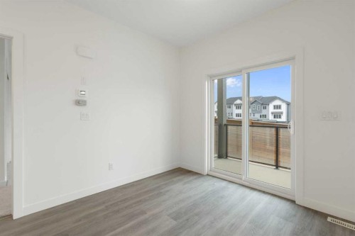 60-2117 81 Street Sw, Calgary, AB 