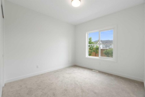 60-2117 81 Street Sw, Calgary, AB 