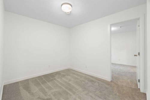 60-2117 81 Street Sw, Calgary, AB 