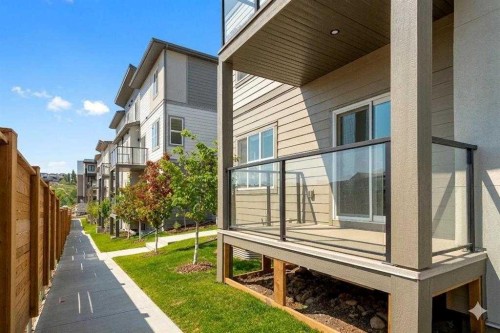 60-2117 81 Street Sw, Calgary, AB 