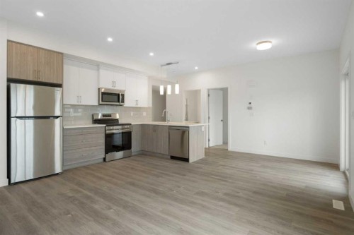 60-2117 81 Street Sw, Calgary, AB 