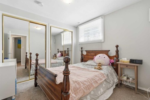 121 Sunbank Way Se, Calgary, AB 