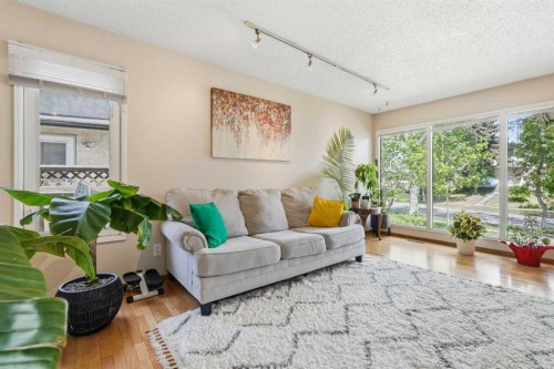 121 Sunbank Way Se, Calgary, AB 