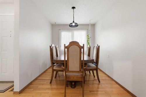 121 Sunbank Way Se, Calgary, AB 