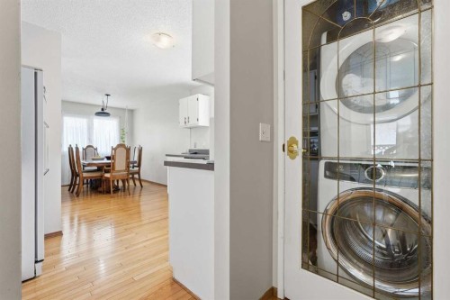 121 Sunbank Way Se, Calgary, AB 