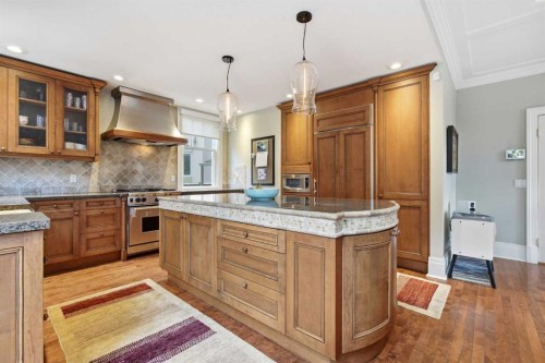 615 Crescent Boulevard Sw, Calgary, AB 