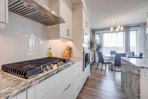 212 Evansglen Close Nw, Calgary, AB 