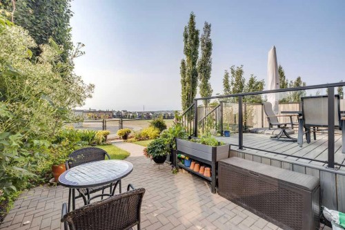 212 Evansglen Close Nw, Calgary, AB 