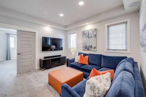 212 Evansglen Close Nw, Calgary, AB 