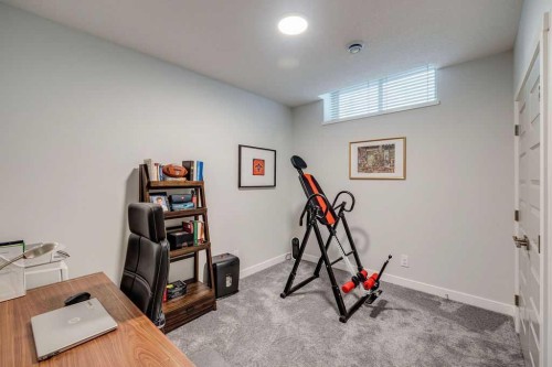212 Evansglen Close Nw, Calgary, AB 