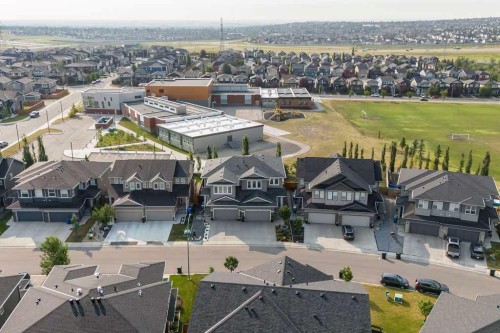 212 Evansglen Close Nw, Calgary, AB 