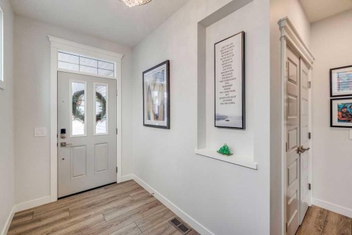 212 Evansglen Close Nw, Calgary, AB 