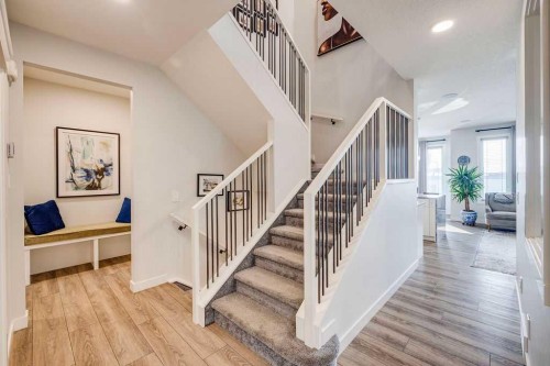 212 Evansglen Close Nw, Calgary, AB 