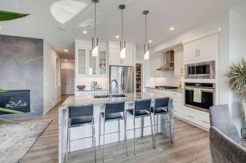 212 Evansglen Close Nw, Calgary, AB 