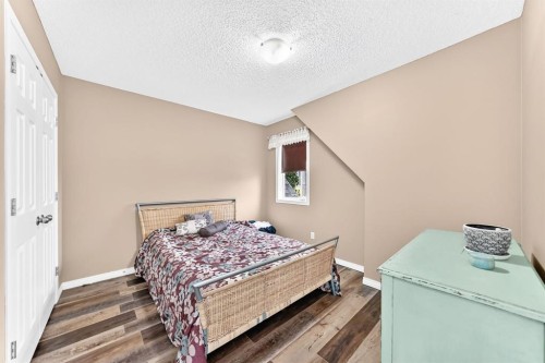 21 Ranch Road, Okotoks, AB 