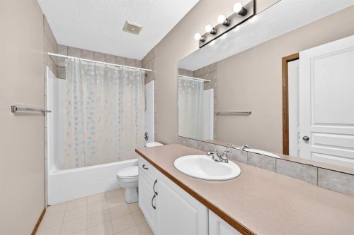 234 Somerglen Way Sw, Calgary, AB 