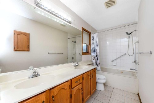 156 Del Ray Road Ne, Calgary, AB 
