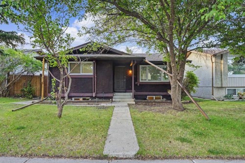 1152 Ranchlands Boulevard Nw, Calgary, AB 