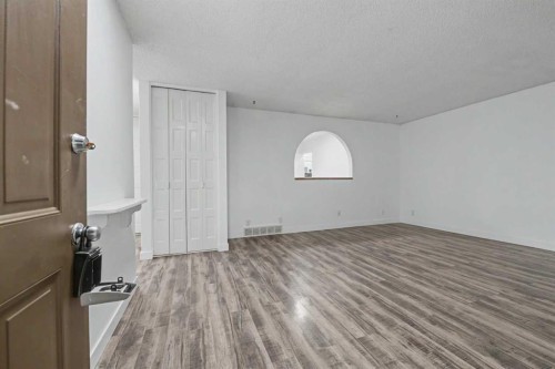 1152 Ranchlands Boulevard Nw, Calgary, AB 