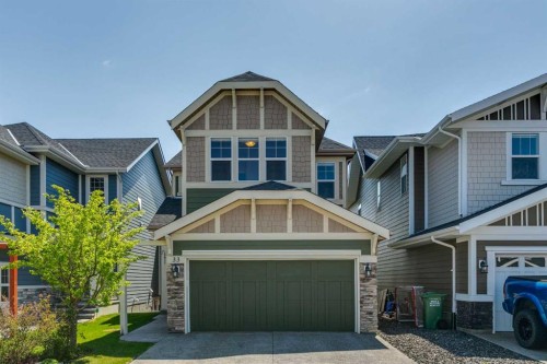 33 Sundown Grove, Cochrane, AB 