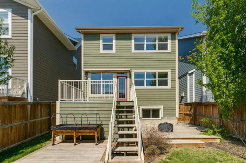 33 Sundown Grove, Cochrane, AB 