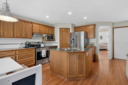 9867 Hidden Valley Drive Nw, Calgary, AB 