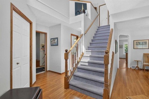 9867 Hidden Valley Drive Nw, Calgary, AB 