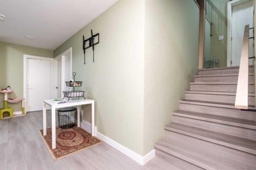6 Strathridge Lane Sw, Calgary, AB 