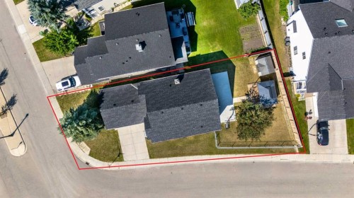 28 Coral Reef Link Ne, Calgary, AB 