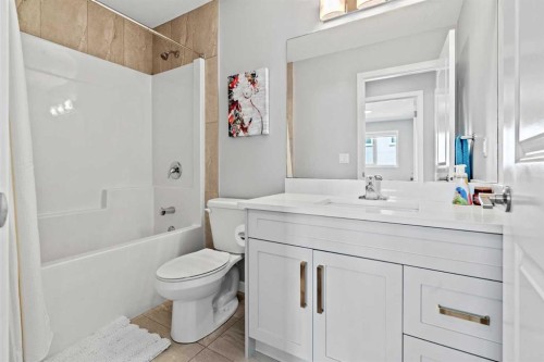 3304 2 Street Ne, Calgary, AB 