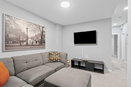 3304 2 Street Ne, Calgary, AB 
