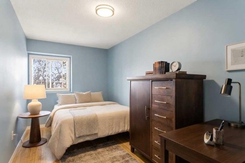 90 Coventry Lane Ne, Calgary, AB 