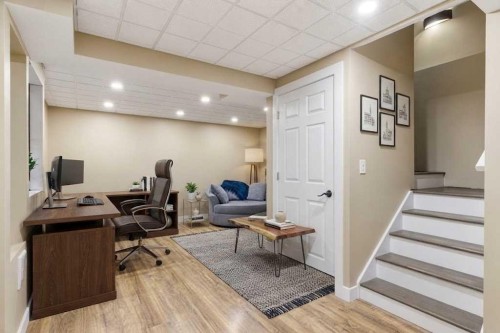 90 Coventry Lane Ne, Calgary, AB 