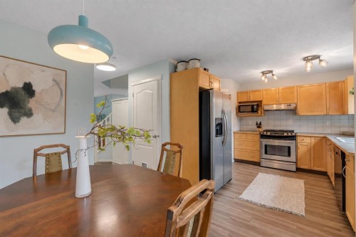 15 Eversyde Heath Sw, Calgary, AB 