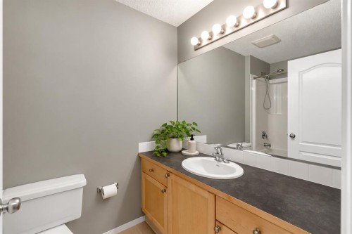 15 Eversyde Heath Sw, Calgary, AB 