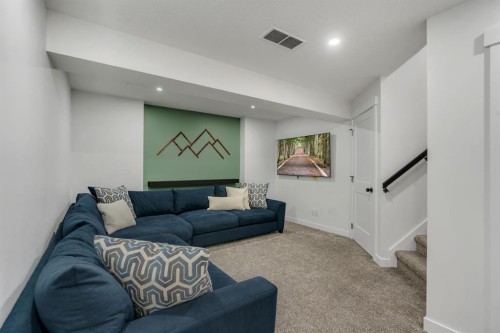 15 Eversyde Heath Sw, Calgary, AB 