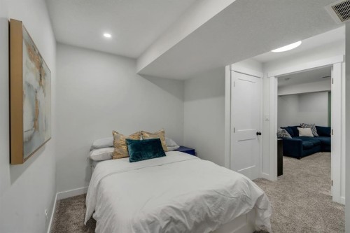 15 Eversyde Heath Sw, Calgary, AB 