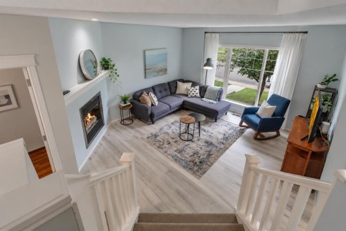 15 Eversyde Heath Sw, Calgary, AB 