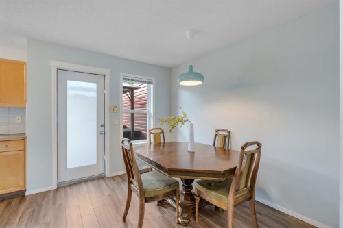 15 Eversyde Heath Sw, Calgary, AB 