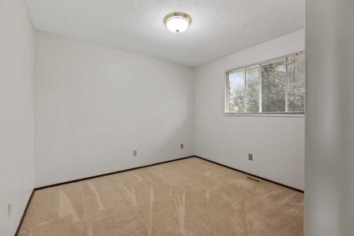 51 Castlebury Way Ne, Calgary, AB 