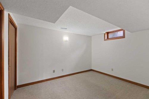 51 Castlebury Way Ne, Calgary, AB 